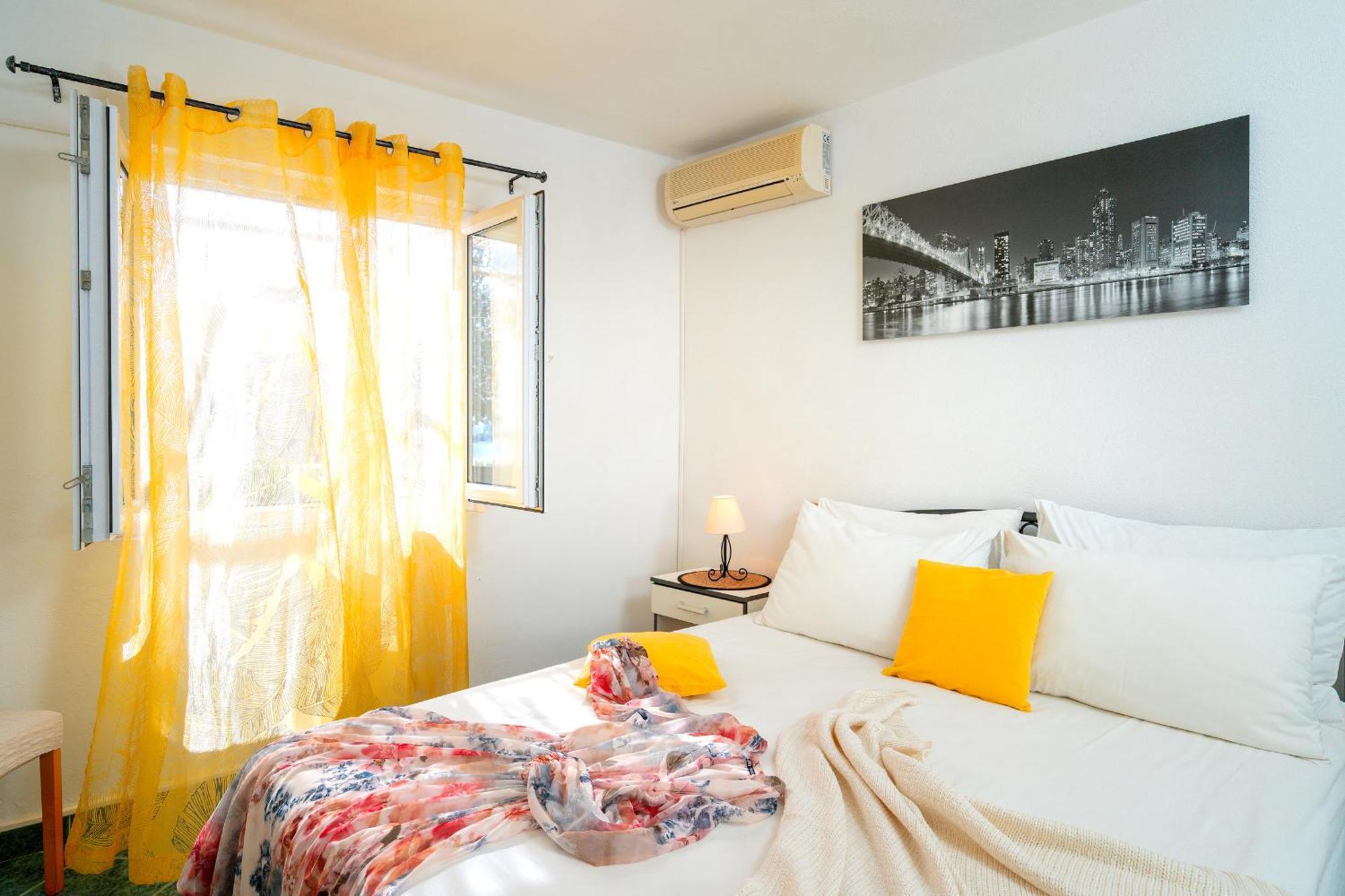 Apartments Lucic هفار المظهر الخارجي الصورة