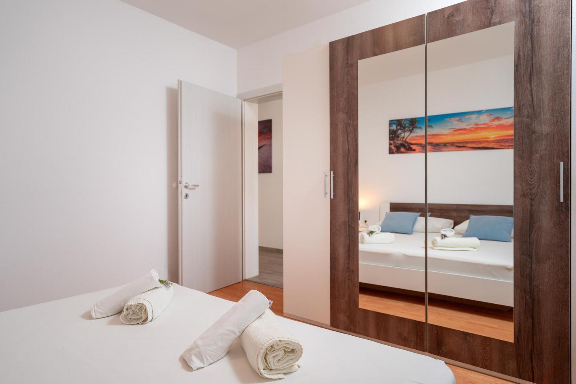 Apartments Lucic هفار المظهر الخارجي الصورة