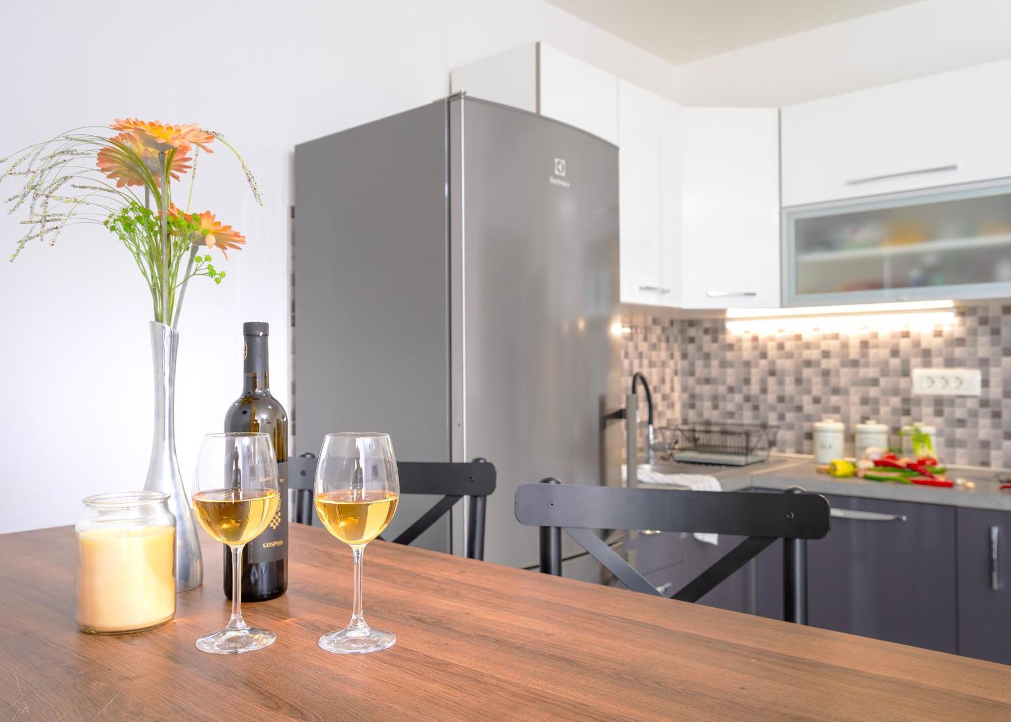 Apartments Lucic هفار المظهر الخارجي الصورة