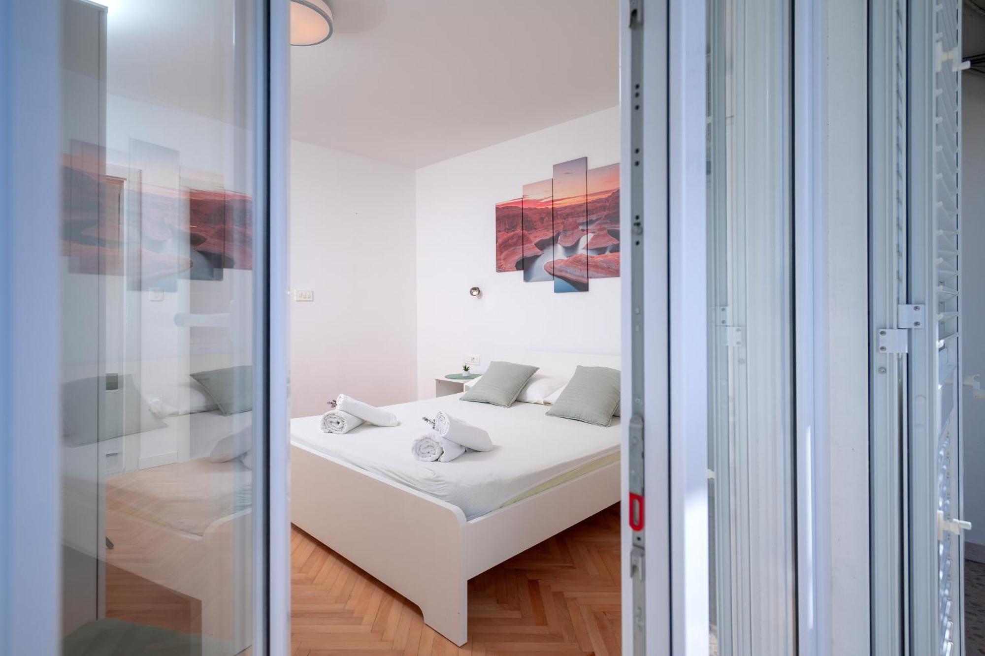 Apartments Lucic هفار المظهر الخارجي الصورة